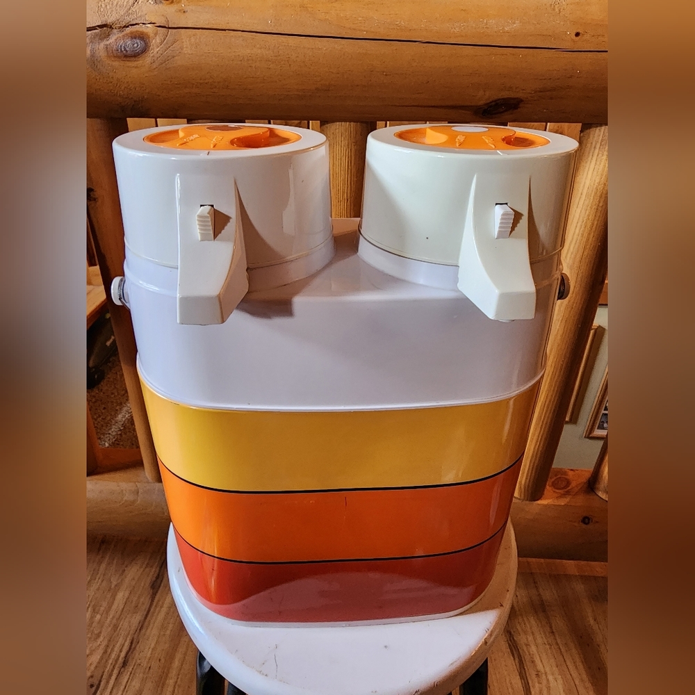 Vintage, The Peacock Company Dual Vacuum Bottle Dispenser